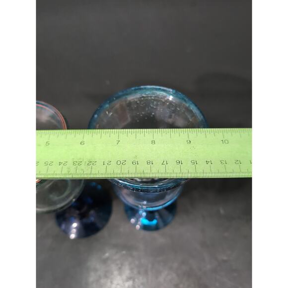 Mexican Handblown Wine Goblets, Clear Glass with Aqua Blue‎ Rim, Stem, Set of 2 - Picture 6 of 10